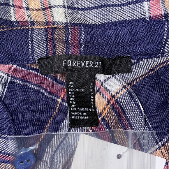 Loose button down plaid long sleeve - Picture 2 of 4